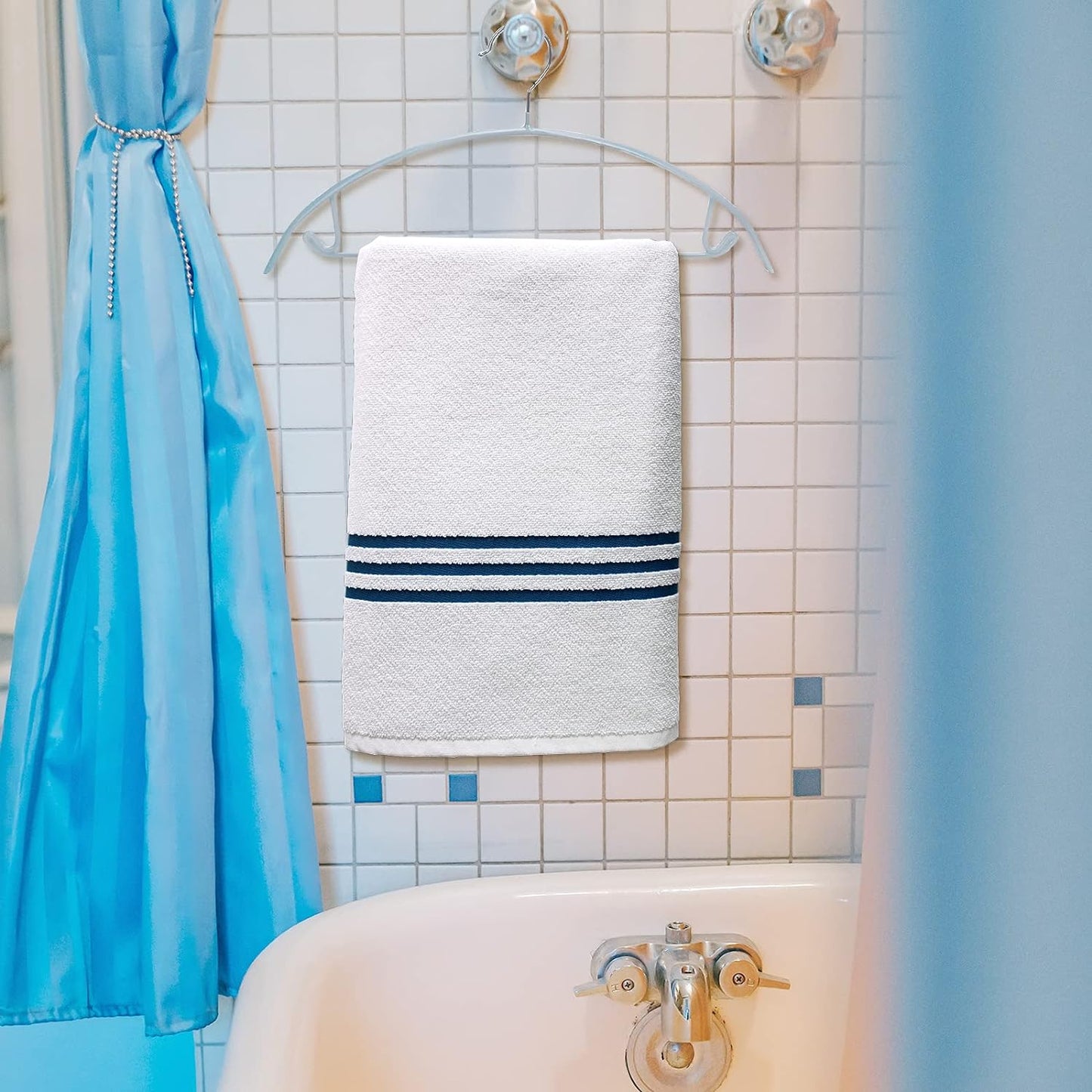 10 Pack Heavy-Duty Metal Clothes Hangers – Space-Saving Non-Slip Wardrobe Hangers for Shirts, Pants, Jackets & Dresses